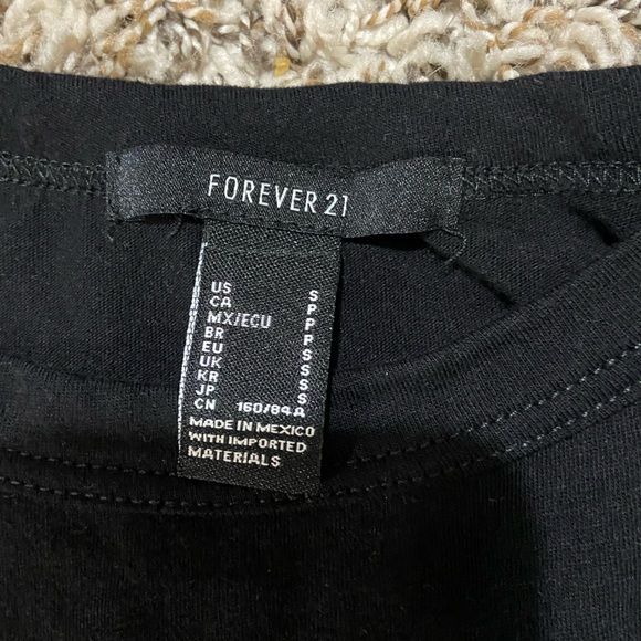 Women’s size small Forever 21 crop top - Picture 2 of 2